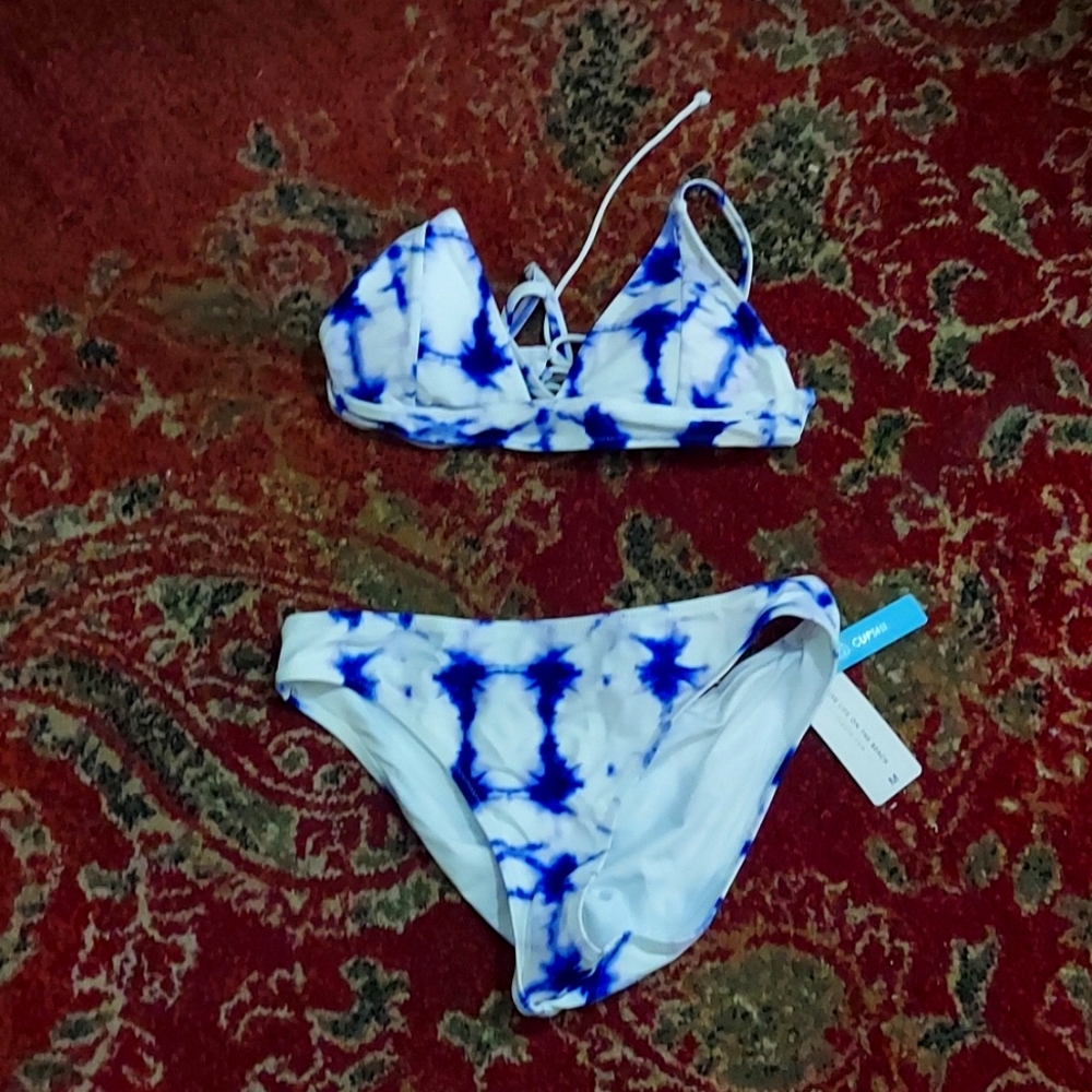Cupshe blue and white tie dye bikini size medium